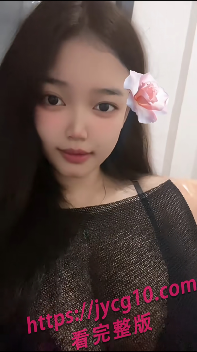 拥粉30万的快手主播私下画风大变 酒店互动尺度升级 配图2