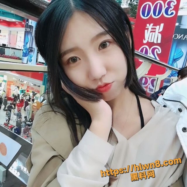 极品孕妇反差婊葛玥不雅视频流出 背着老公偷吃大学主人导致怀孕 好久没见过这么黑的黑木耳了！