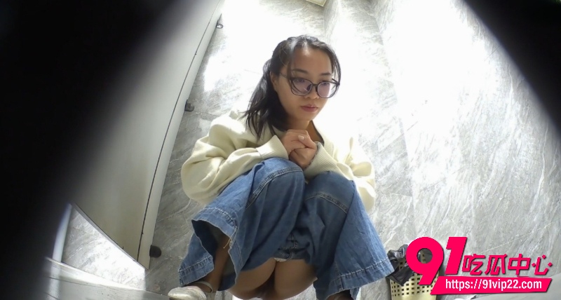 厕所偷拍6