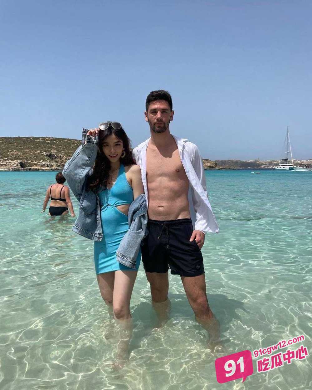 上海美术学院留学生卢美婷～出国爱上洋屌每天排队求白人打桩！ 配图12