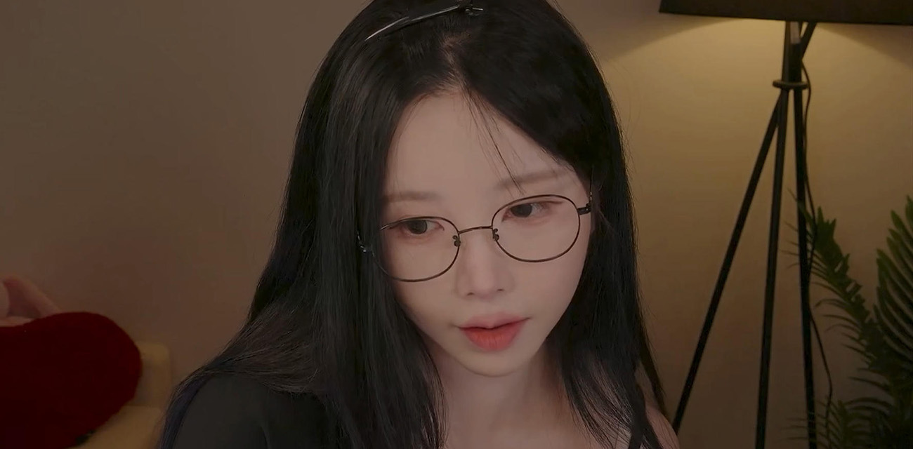 ASMR博主 yoonying 悄悄话流出 近况分享幕后大揭秘 眼镜娘软萌音太治愈!