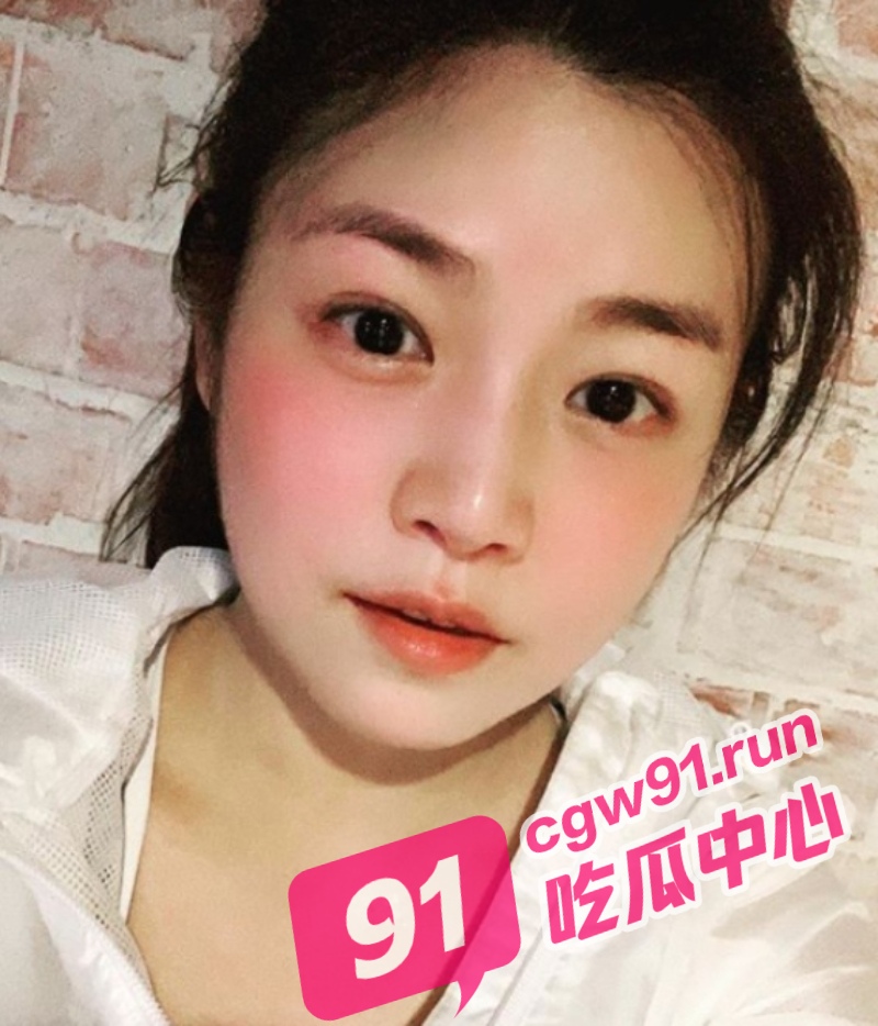 云南女大学生王建平 被调教成淫荡玩物 极品馒头逼都被操肿了!