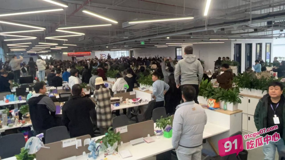 停发工资、停缴社保 又一新势力撑不住了？极越汽车CEO承认遇到困难 配图9