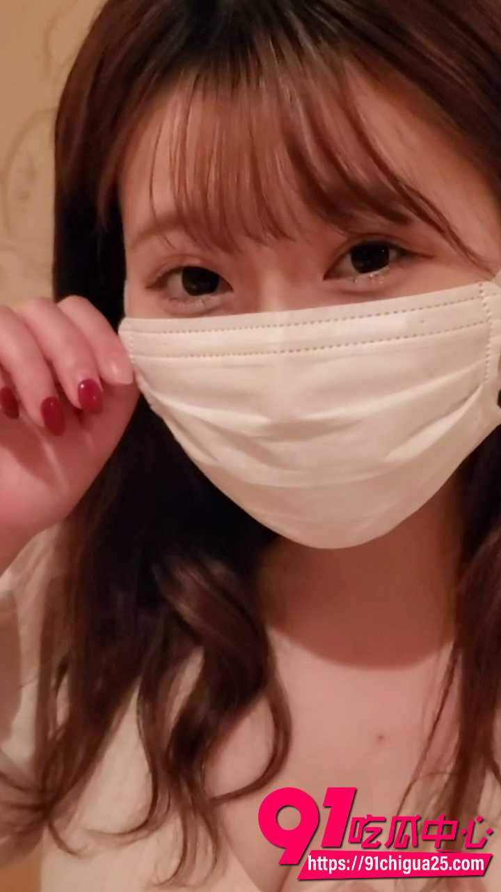 黑衣巨乳被精液狂浇满脸1