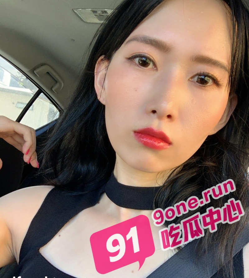 华裔留学生终于吃到洋屌 遭黑人大屌一步到胃！