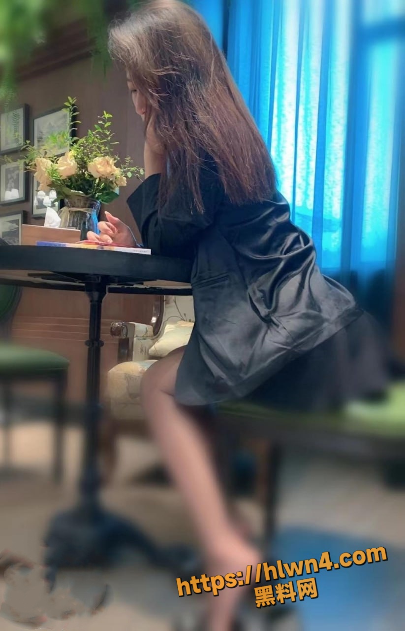 海角社区 想和姑姑谈恋爱 美艳的小姑与违背伦理的双重刺激下 语无伦次 极尽疯狂