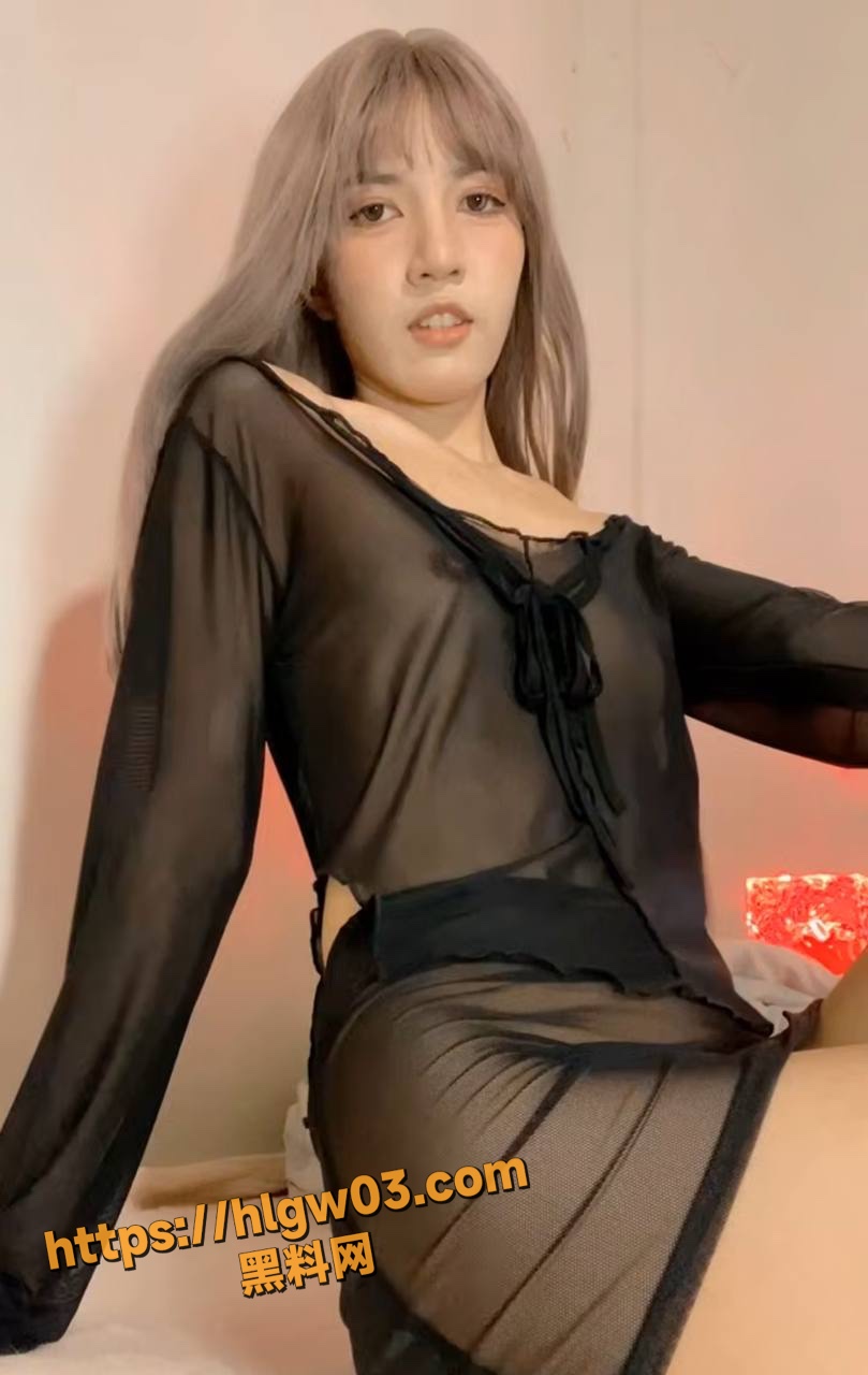 火辣高颜值女装博主 Meilyn 大胆试穿透视装 漏点掰穴福利大放送 撩拨男人心性感曲线全裸