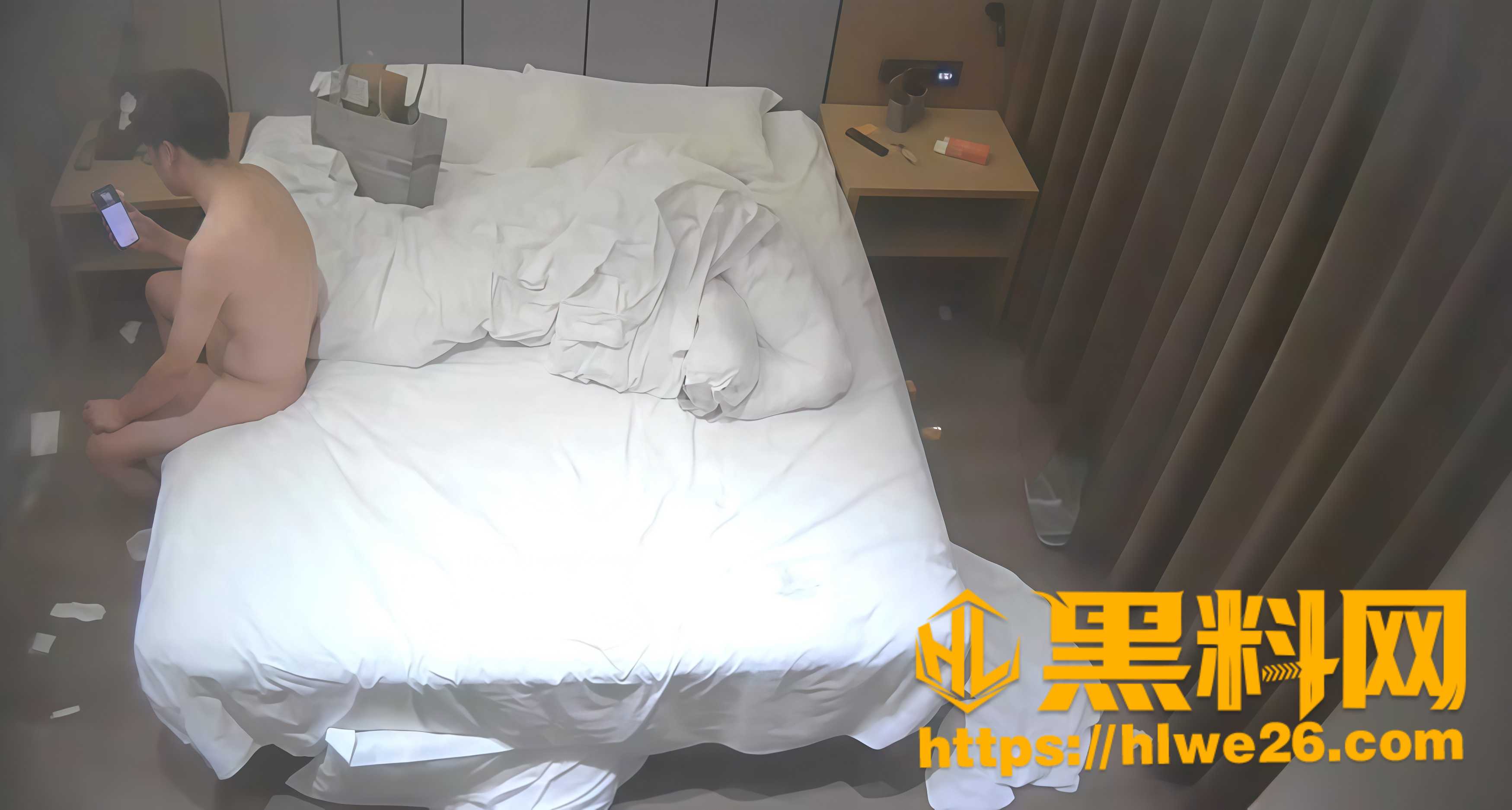 酒店偷拍系列 黑长直靓妹被男友后入爆操后 主动女上位骑乘 骚浪至极