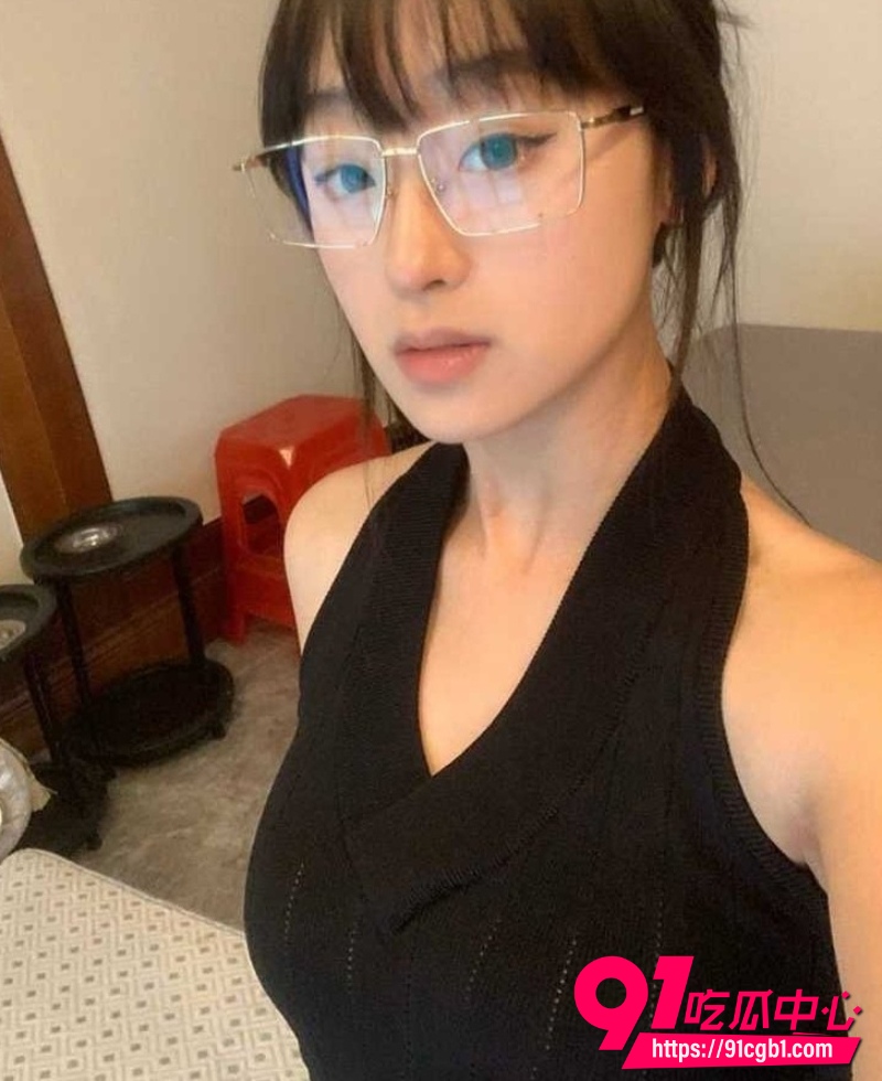 眼镜妹范黎SMMSMM3