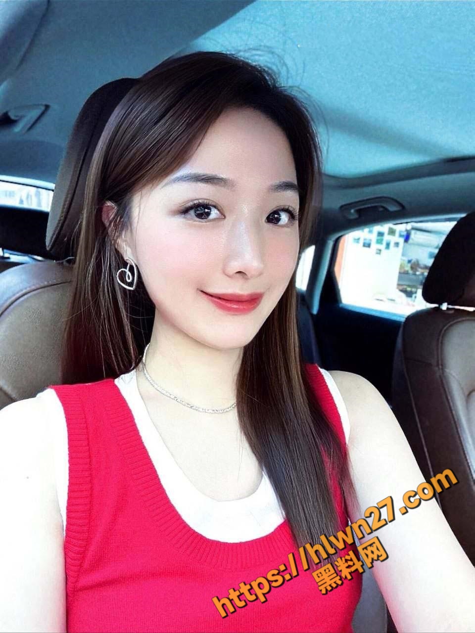 无锡美容院老板娘李瑾妍正值性欲旺年 网上到处约炮不雅视频被炮友泄密 90后宝妈尺度全开!