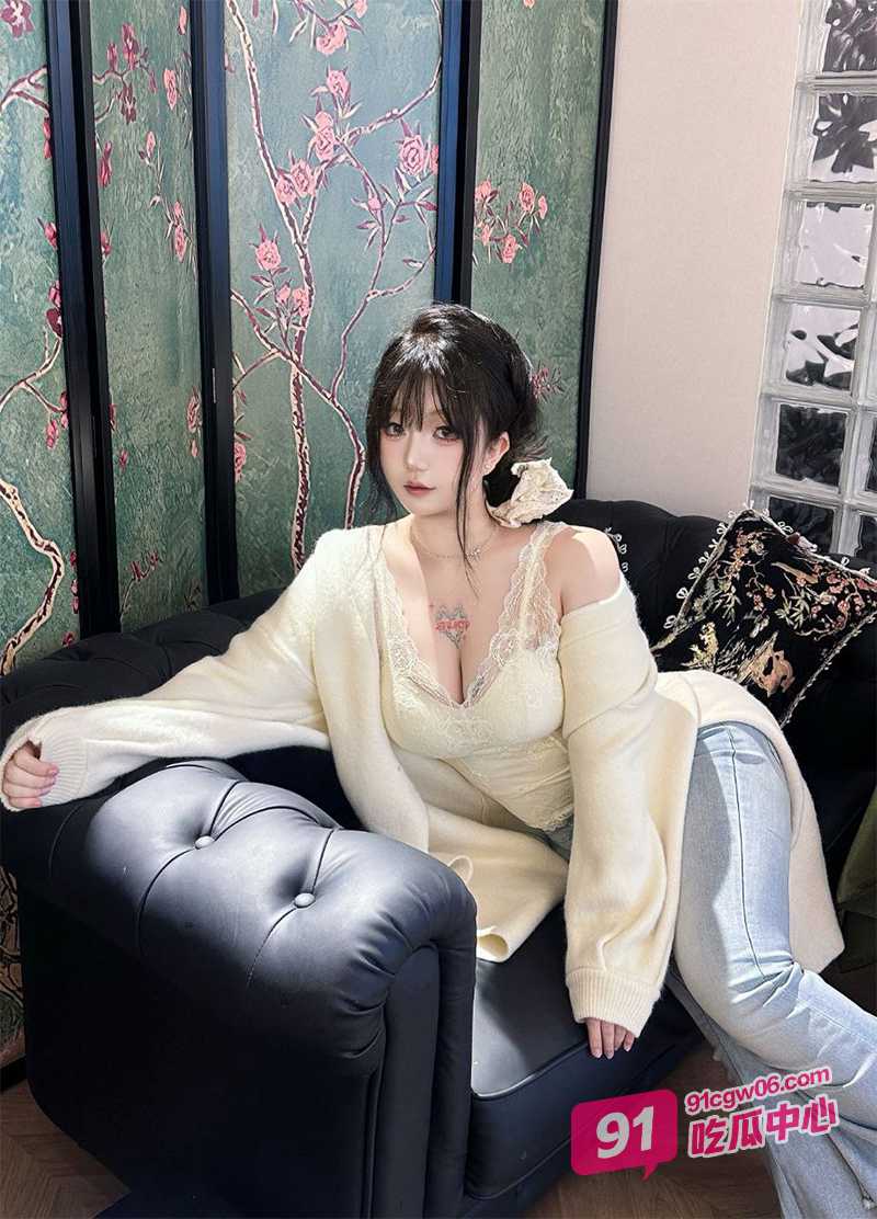 日本淫妻天花板 Pleasure Loving JP OF露脸私拍 炮友家激战一夜 早起欲火焚身调情做爱！ 配图2