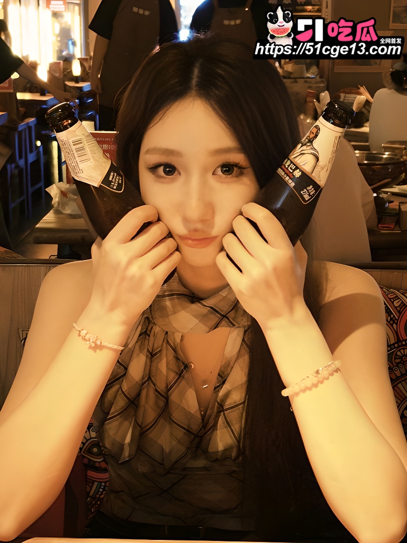 湖北十堰精神小妹 赵雅菲 被男友无套抽插 2