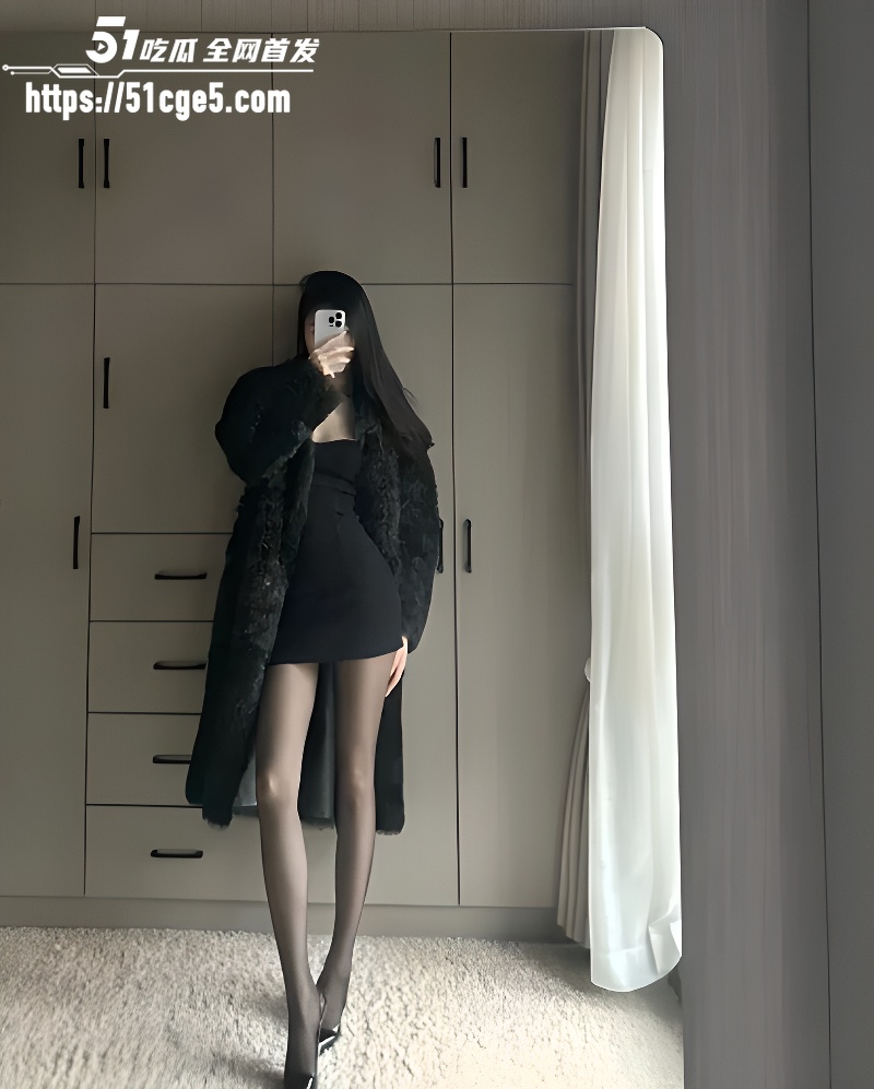 我的枪好长 与桃子女神的周日晨炮 酒店多体位交缠 修长美腿比例逆天！