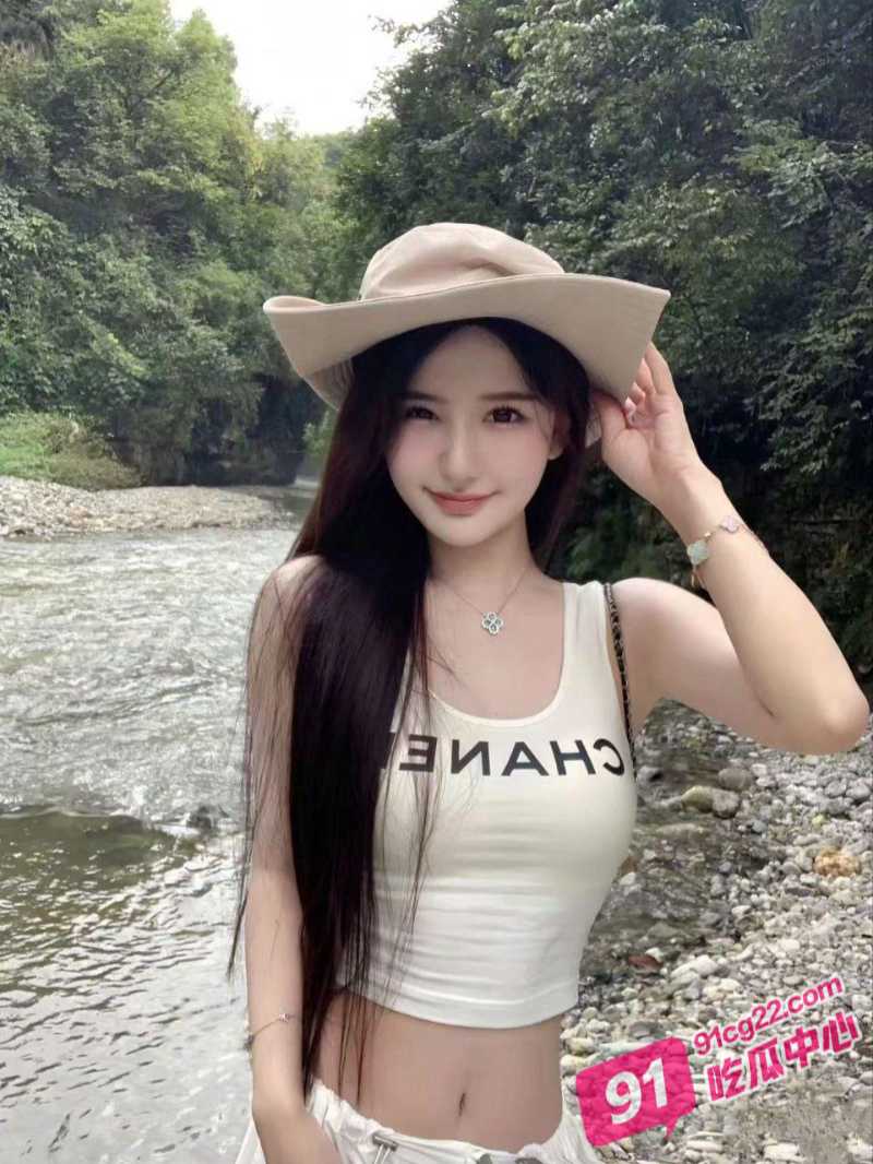 汕头大学约炮门！大一学妹出轨体育生 视频偷拍遭贩卖！ 配图7