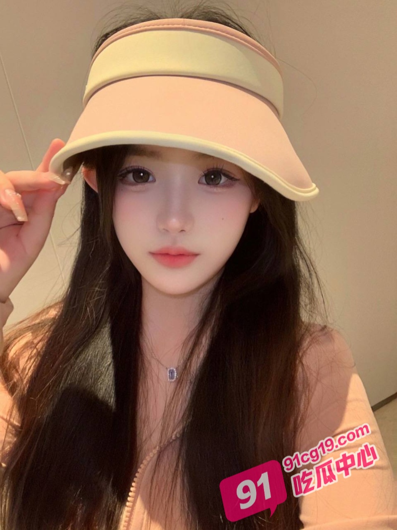 清纯可爱妹子 背地里骚到爆 自慰搓鲍鱼淫水泛滥! 配图3