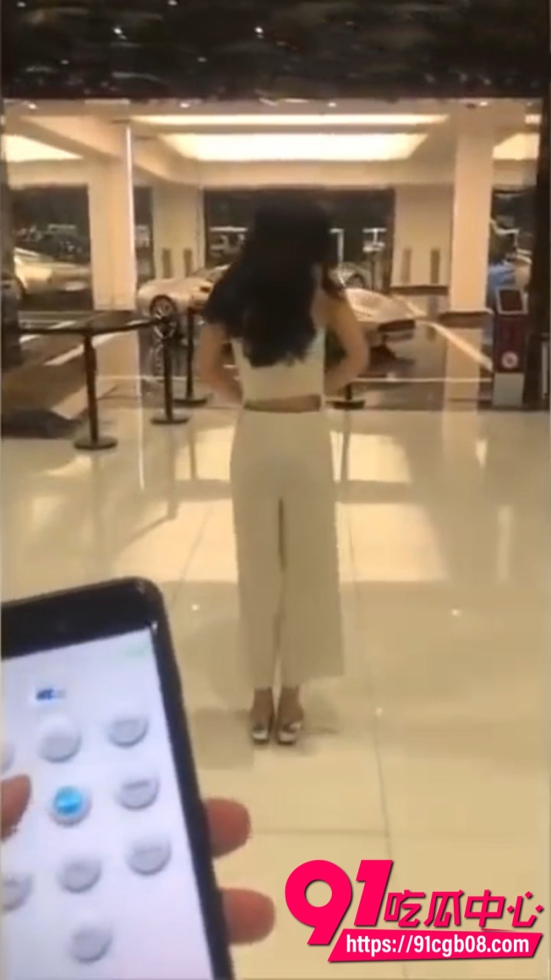 富二代约绿茶婊 欣杨 车展大胆调教3 富二代约绿茶婊 欣杨 车展大胆调教3