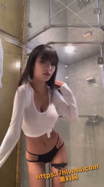 抖音子嘉 付费会议私播骚舞 这妹子身材确实别致 胸大腰细极品炮架 瓜友好眼光！求瓜