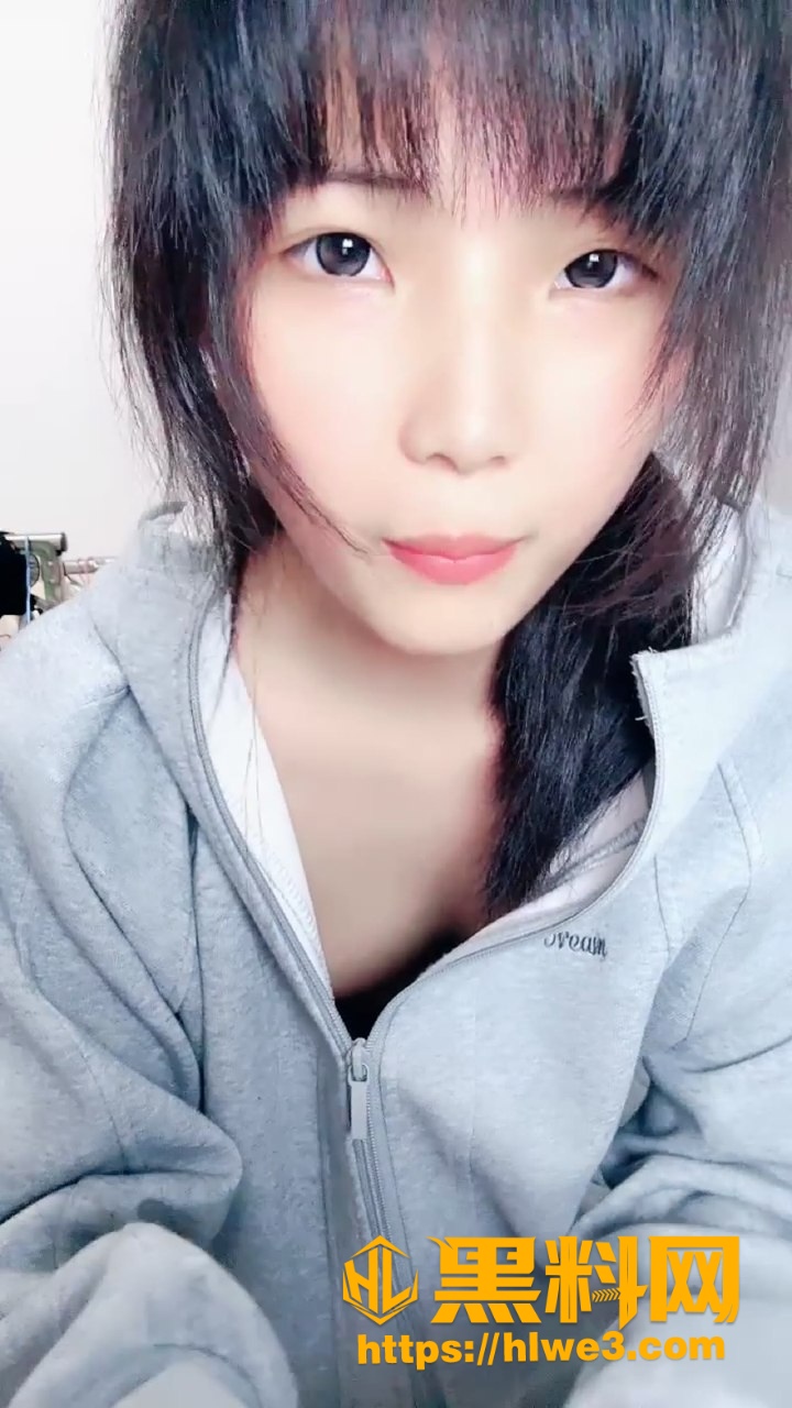 高颜值大学生 小甜甜 与自家嫂子首次女同性爱直播 一起磨豆腐 爽到起飞
