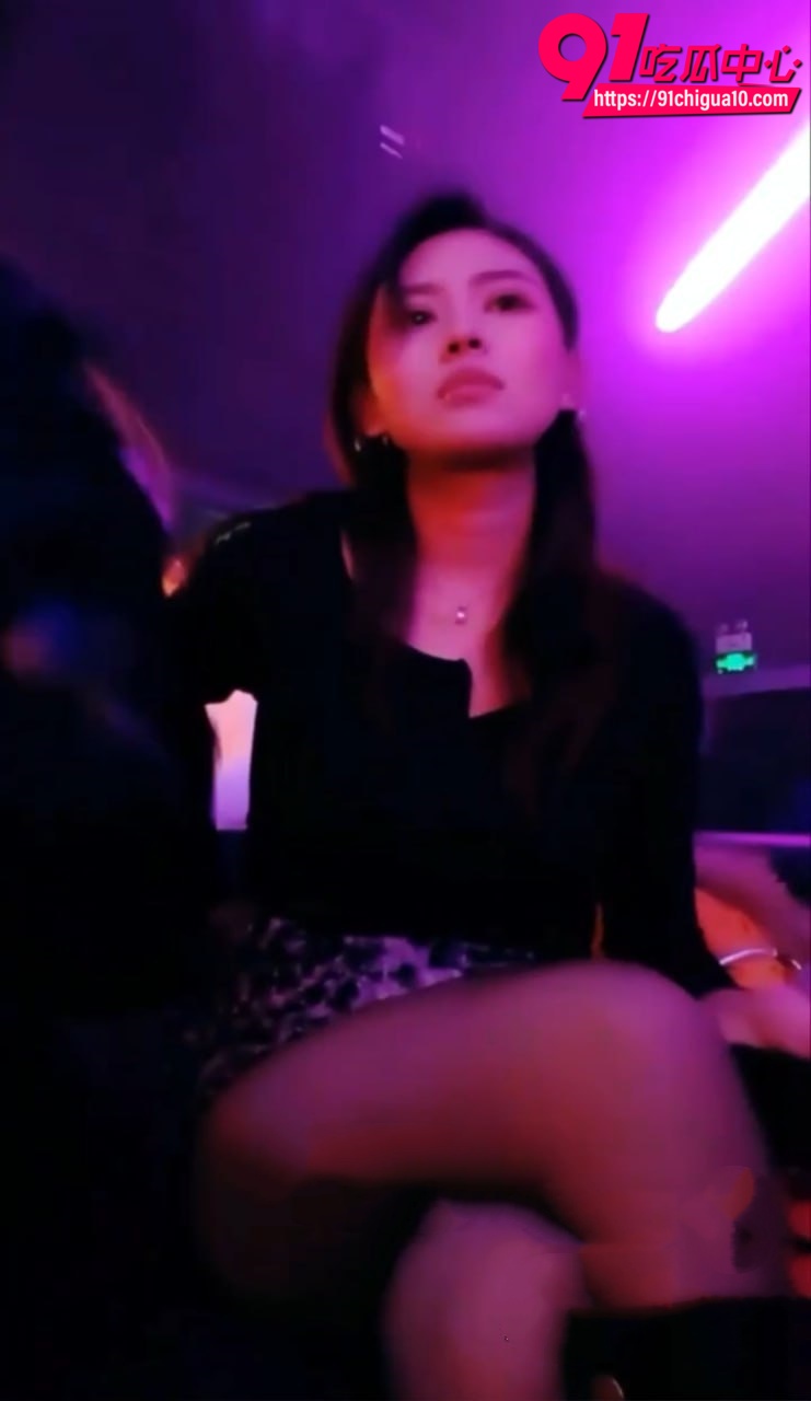 夜店女王大啾啾酒吧做爱2