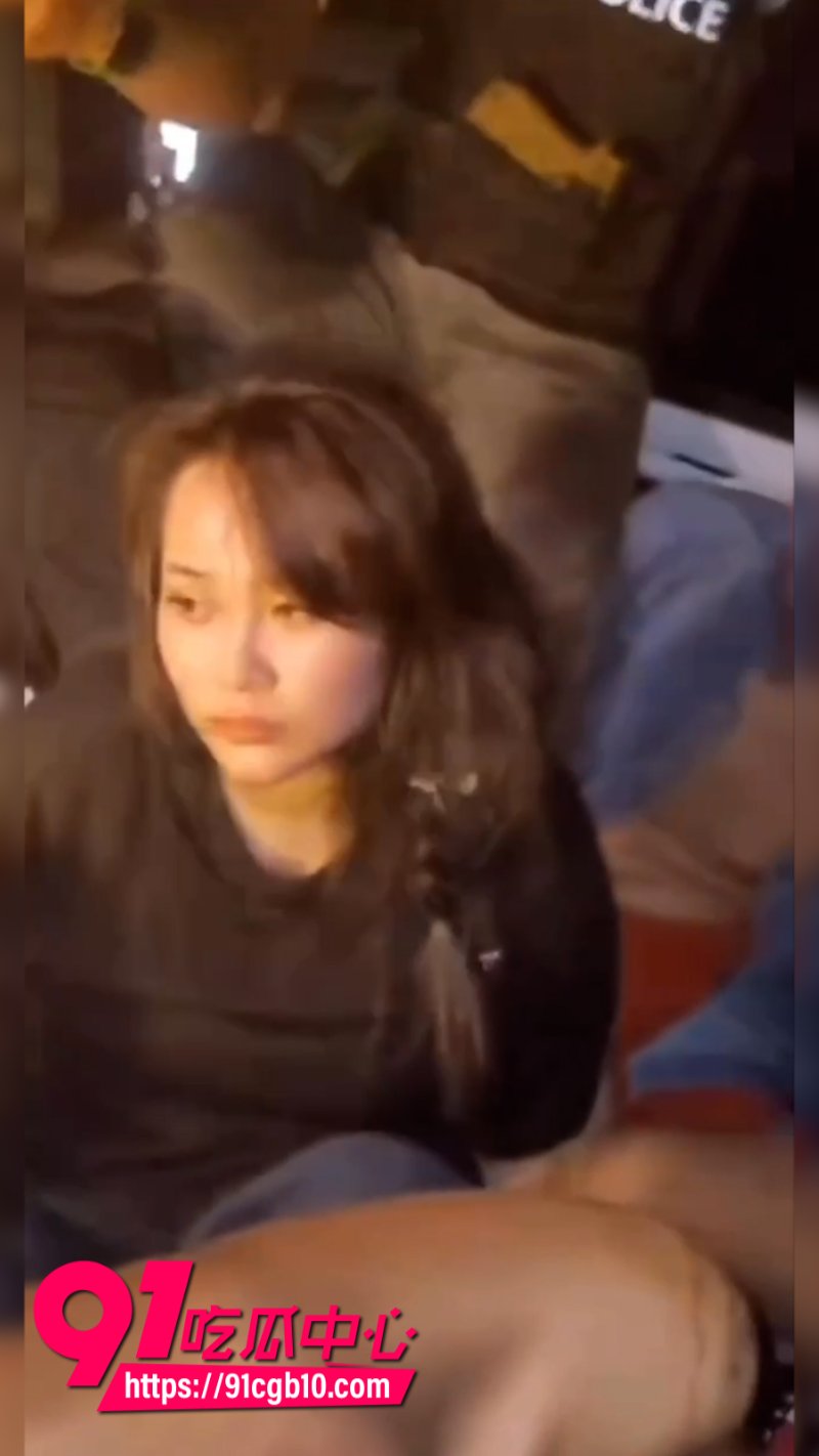 柬埔寨劫囚案现场一女子劫走6名囚犯12