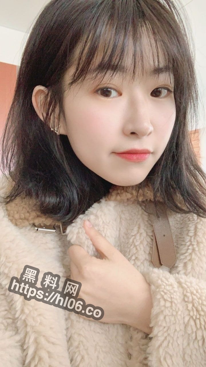 网友投稿 无锡人妻自拍视频曝光！绿帽子真相大揭秘！真是帽子纷扬，老公哭断肠啊……