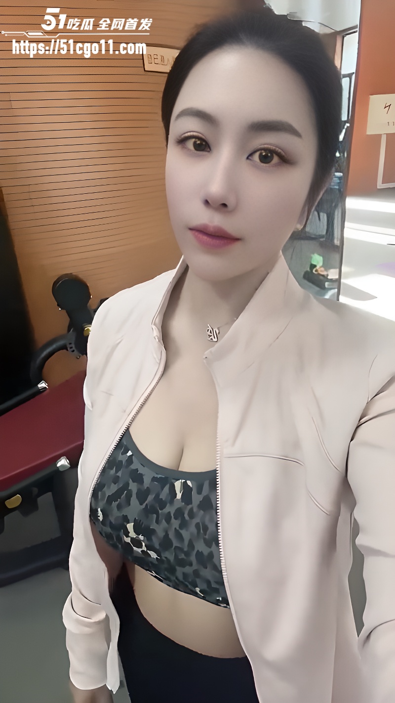 佳佳baby巨乳诱惑 1