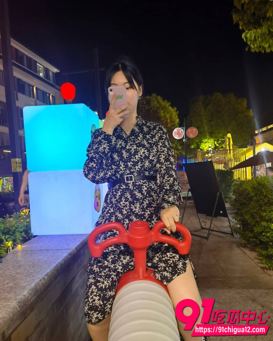 安徽芜湖美女和男友性爱视频流出 十个眼镜九个骚还有一个特别骚
