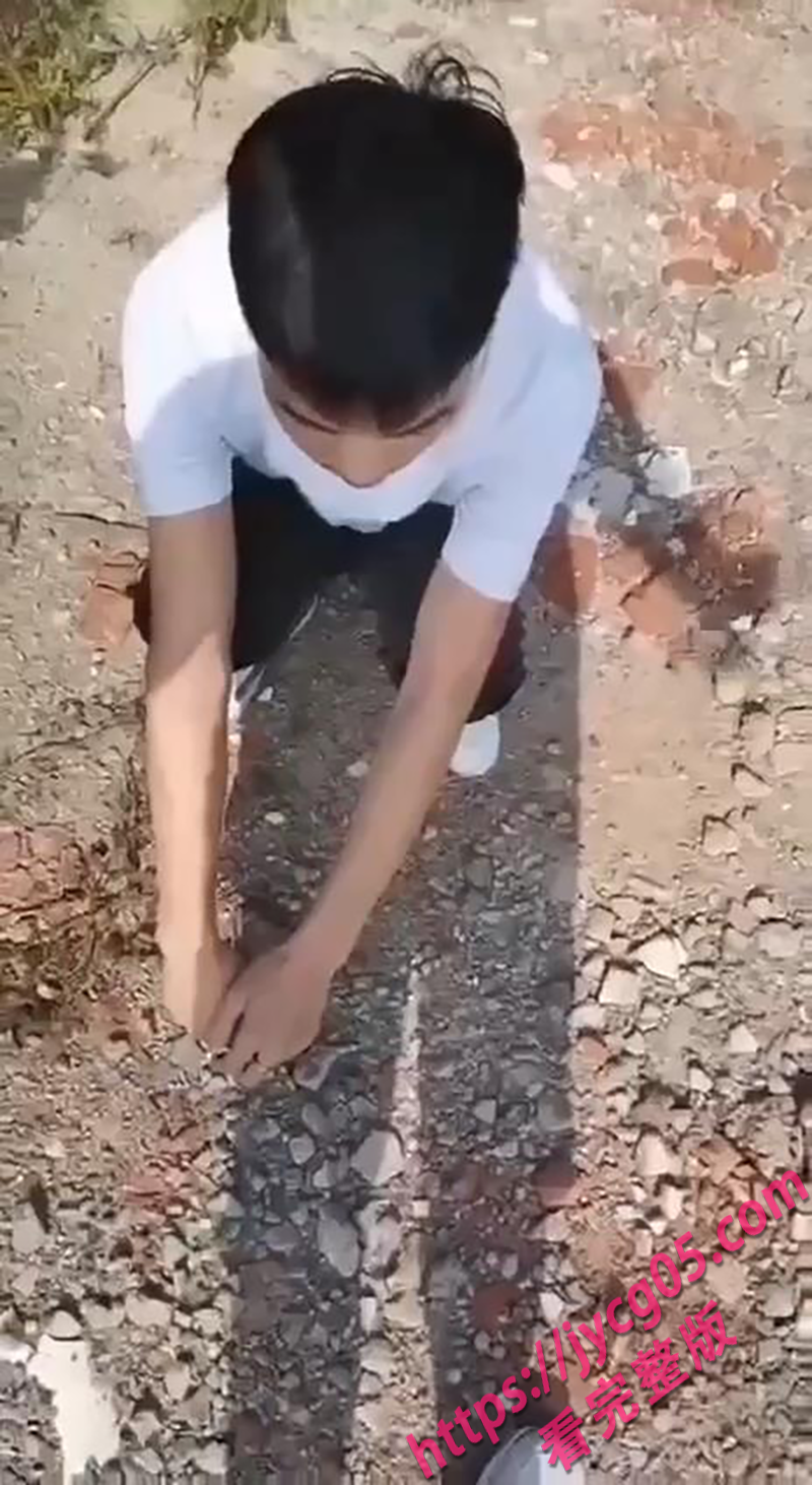 少年求职变人质！车行围殴恐吓强逼认账 实录视频流出 配图4