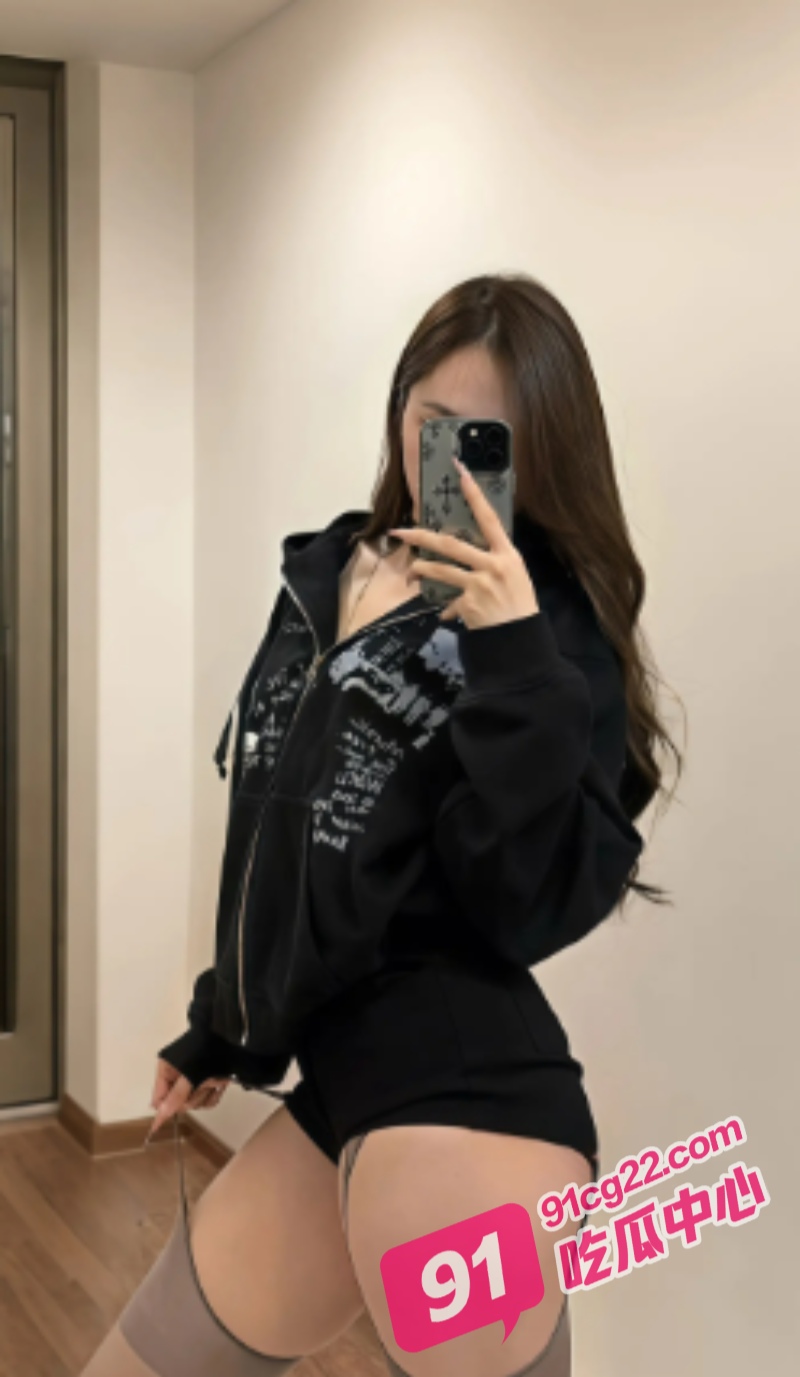 “不要啊 被你操喷了”性瘾人妻激情啪啪 三视角记录被多次操到喷射！ 配图2