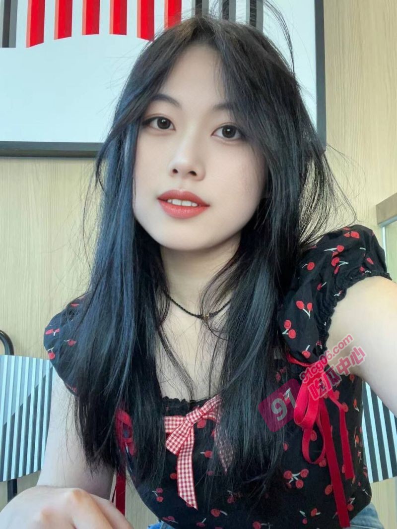 老婆不为人知的秘密~私下沦落为领导的玩物 进入公司秒变淫荡骚货!