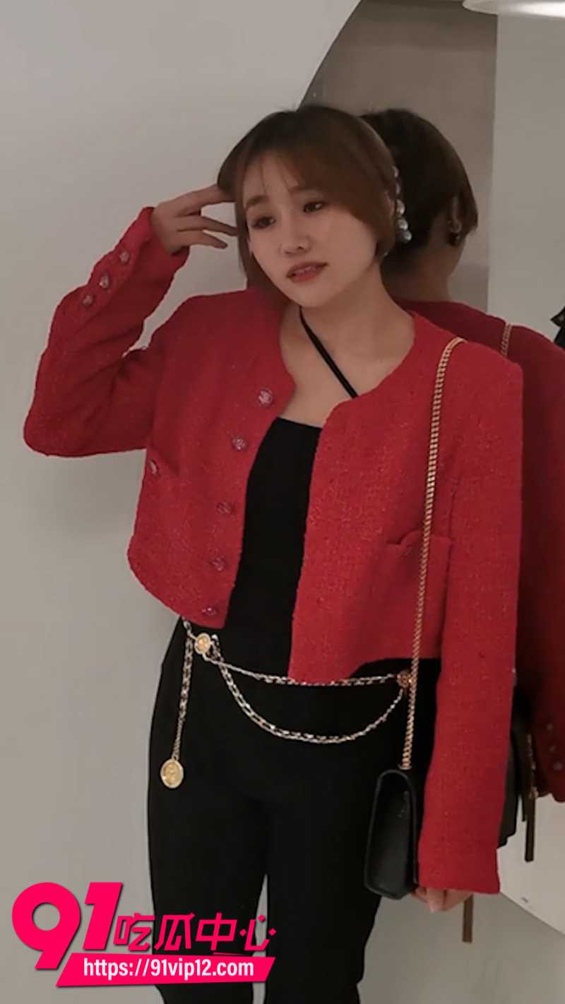 厕拍大神在办公楼女厕偷拍多位美女职员尿尿1 厕拍大神在办公楼女厕偷拍多位美女职员尿尿1