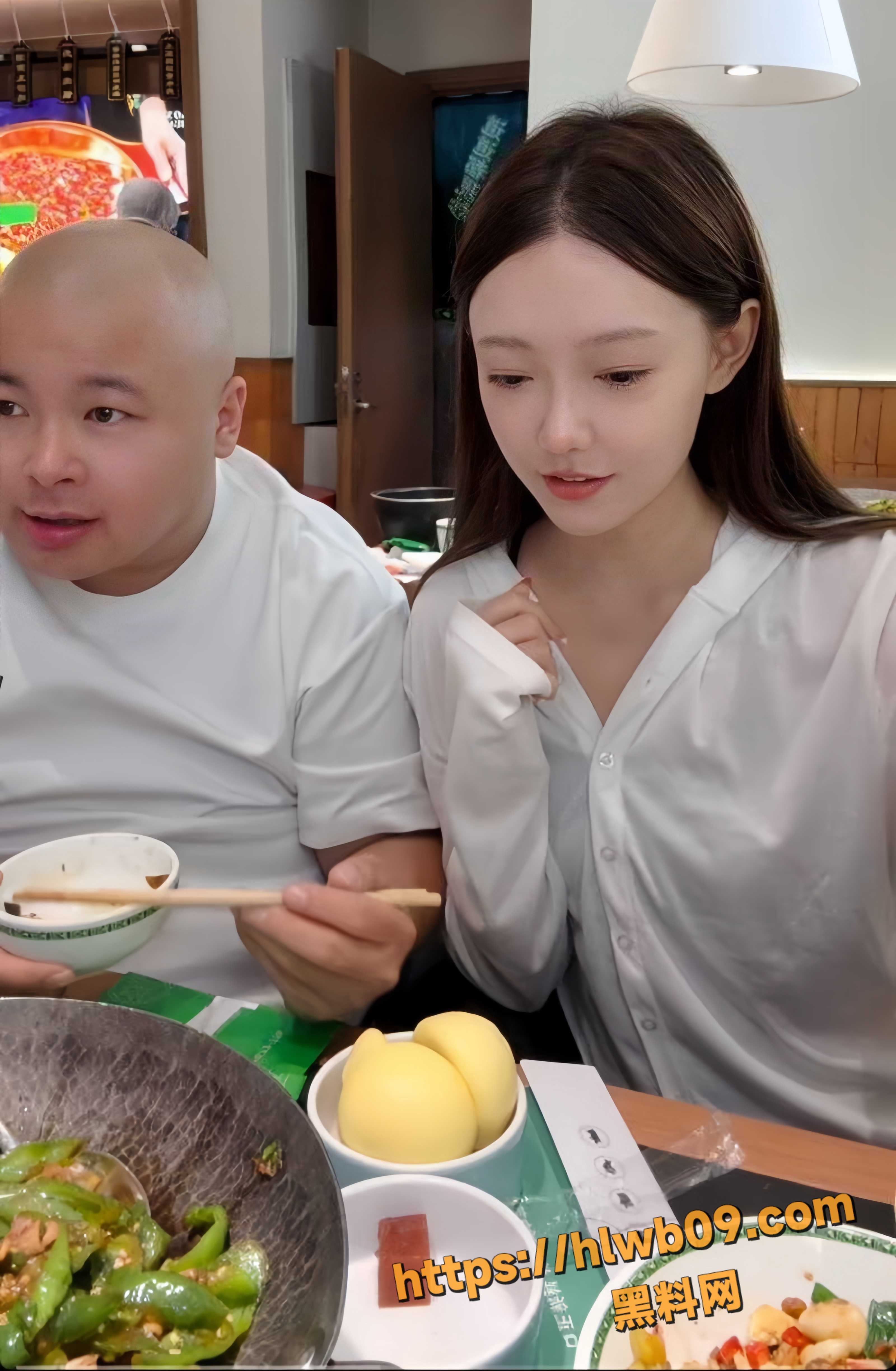 快手千万粉网红 老狗 被前妻 白羽 直播曝光录音 实锤婚内出轨女徒 孙佳昕 KTV聚众淫乱视频曝光！