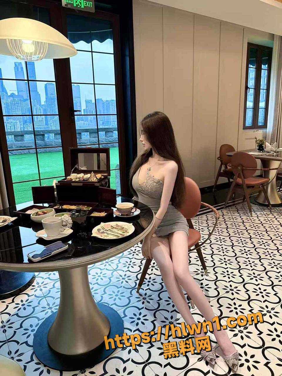 四川成都小网红 Romantique7 网上售卖大尺度自拍视频 线下卖淫明码标价 全国可飞！