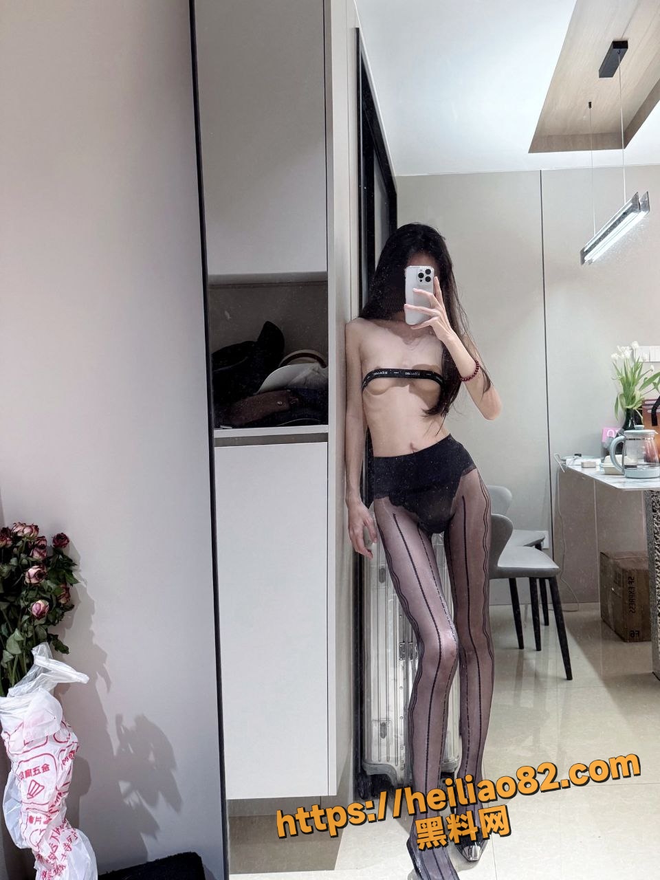 抖音网红精神小妹 妮子 私密自拍福利流出 口交假屌插穴自慰 腿软尖叫高潮失神