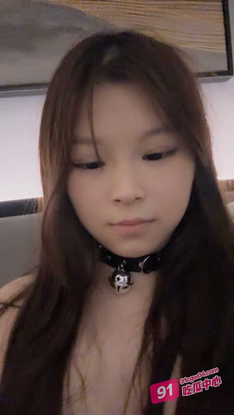 合肥母狗卢思思 背着男友让金主调教 边吃鸡巴边打电话撩骚舔脚 沦为主人的泄欲工具！ 配图5