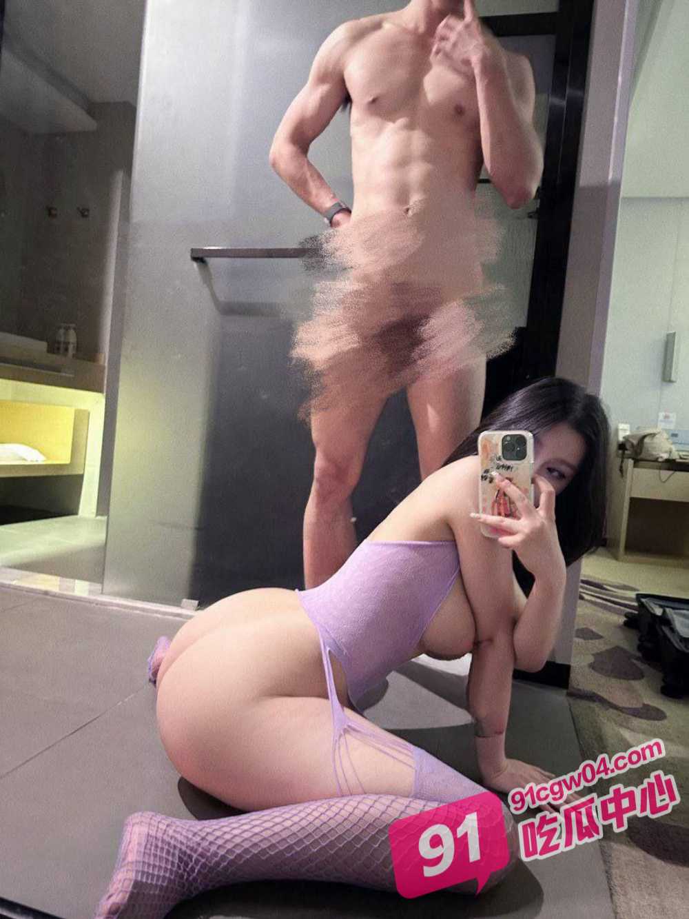 抖音巨乳肥臀网红暴力永恒 别墅里沉浸式吃鸡 各种骚浪贱让帅哥猛操 配图3
