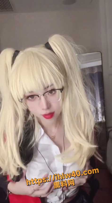 B站高颜值反差UP 多汁儿大白菜 裸露黑森林马甲线秀福利 大尺度裸舞自慰寻高潮！
