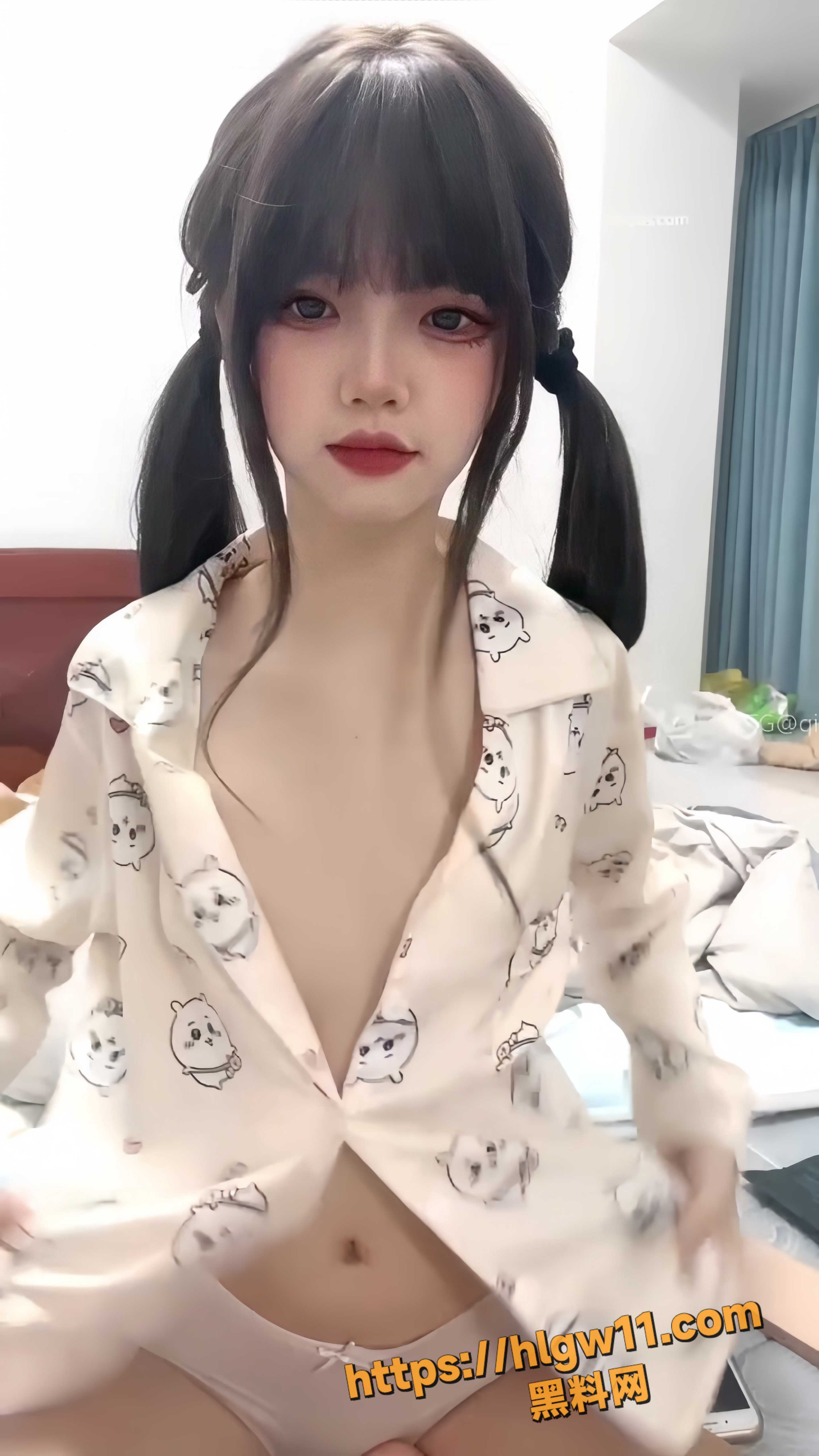 讨厌小鱼干 推特新晋级福利姬 露脸骚舞揉奶福利视频流出  假屌自慰插逼极致反差！