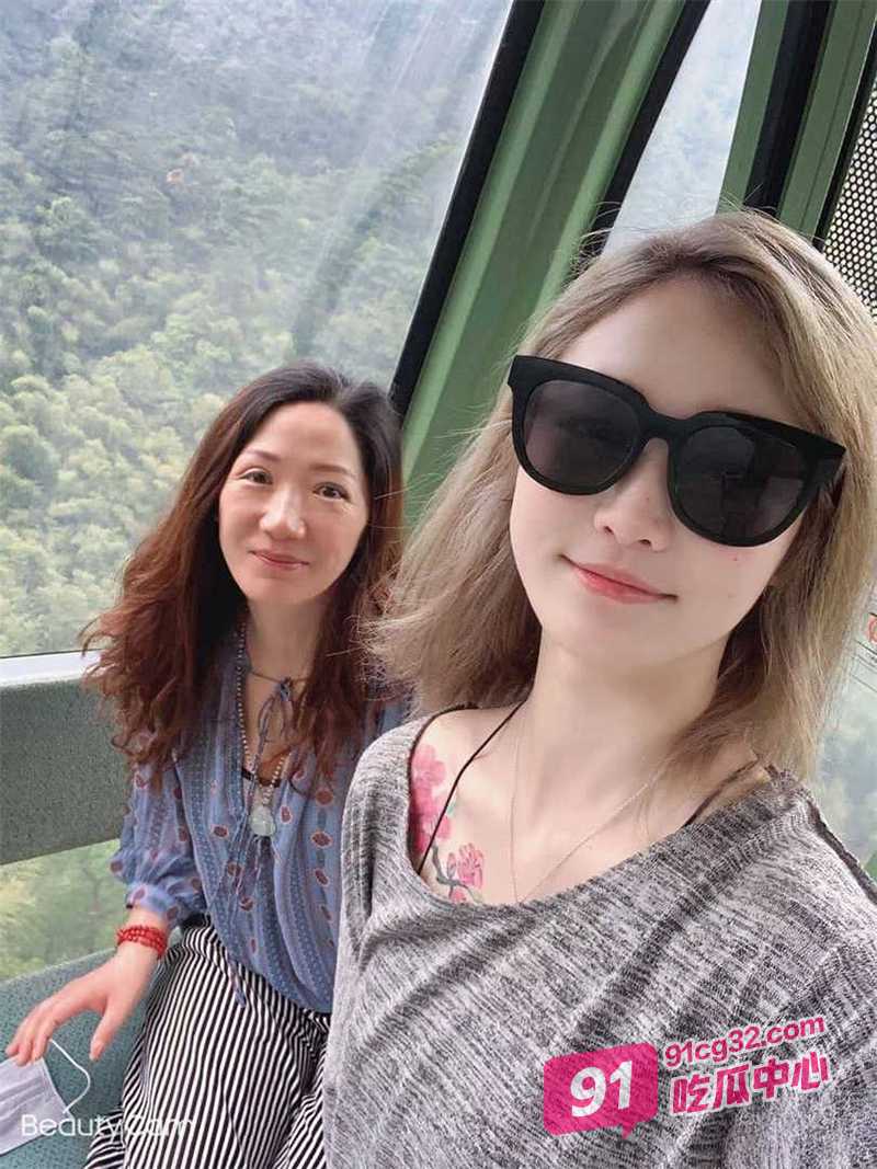 北京富家千金李蕊羞耻曝光 与情人高质量私密视频泄密流出！ 配图4