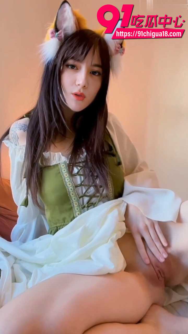 AI换脸迪丽热巴变身可爱小狐狸4 AI换脸迪丽热巴变身可爱小狐狸4