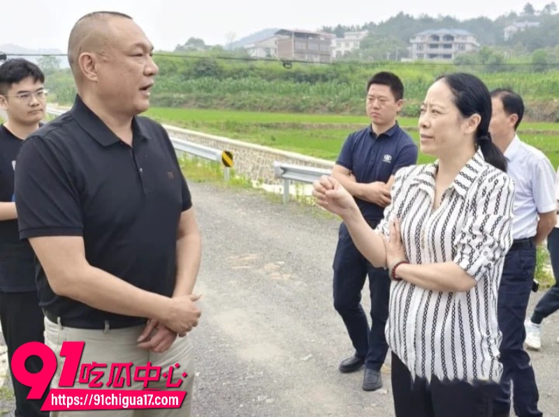 湖南省邵阳市副市长仇珂静因贪污落马曾经包养男模的黑历史曝光14