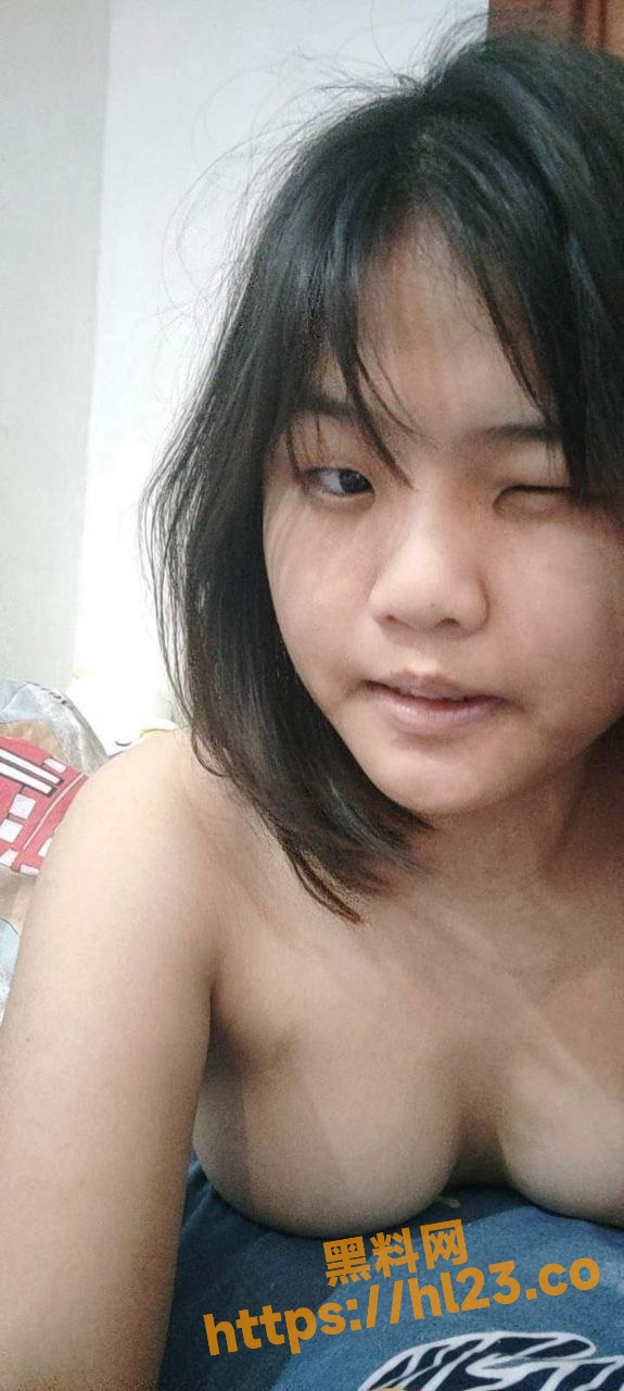 贵州高二母狗 卢慧玲 分享欲实属太强！就算分手了还是一直给我发裸照和自慰视频！