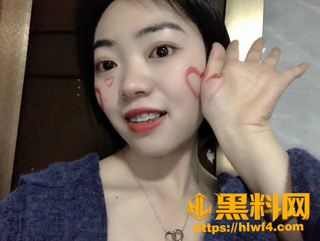 独家爆料 云南昆明绿帽男 他们自拍的性爱视频 委托很多人传播 刺激感拉满