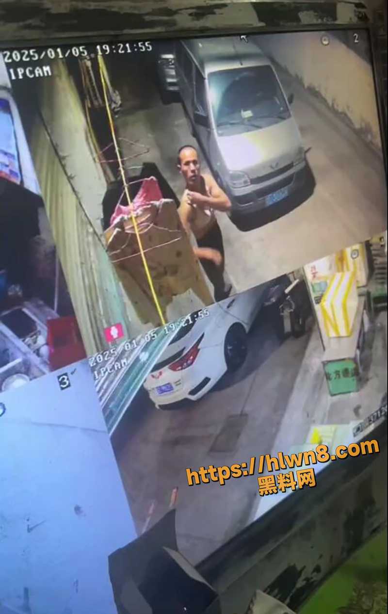 变态男子偷穿大妈晾在外面的衣服 内衣棉袜裙子一套全打包带走 真是什么奇葩癖好都有！
