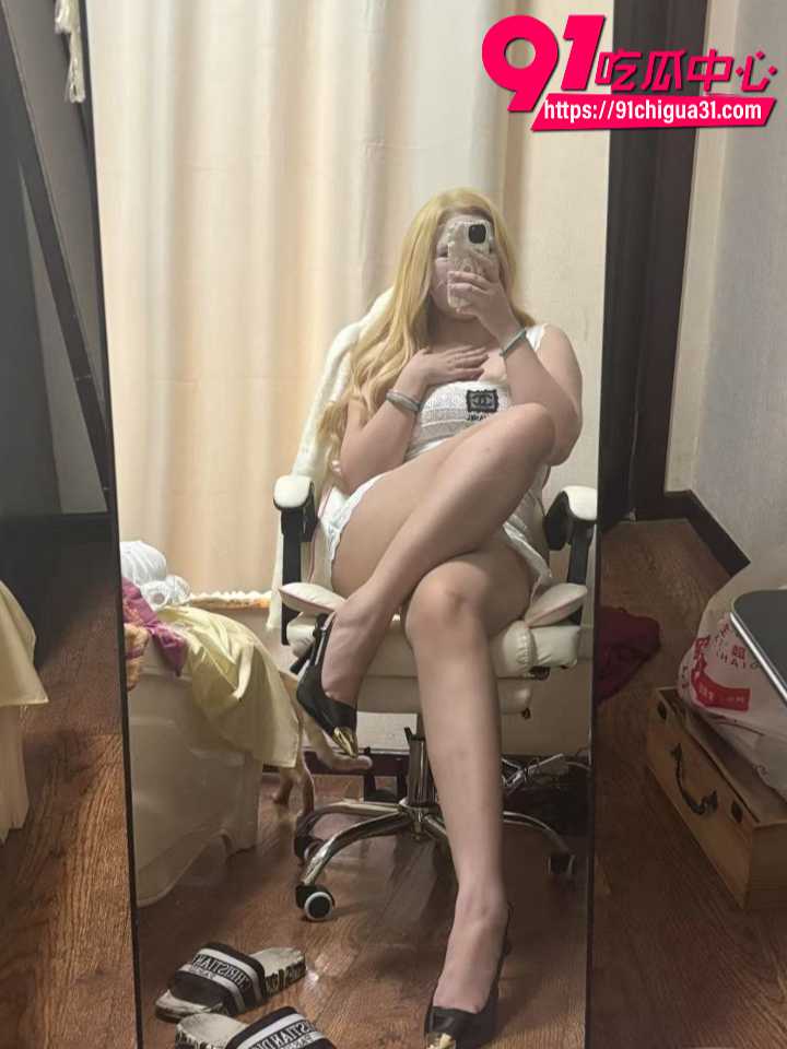 健身美女李婷全裸后入8