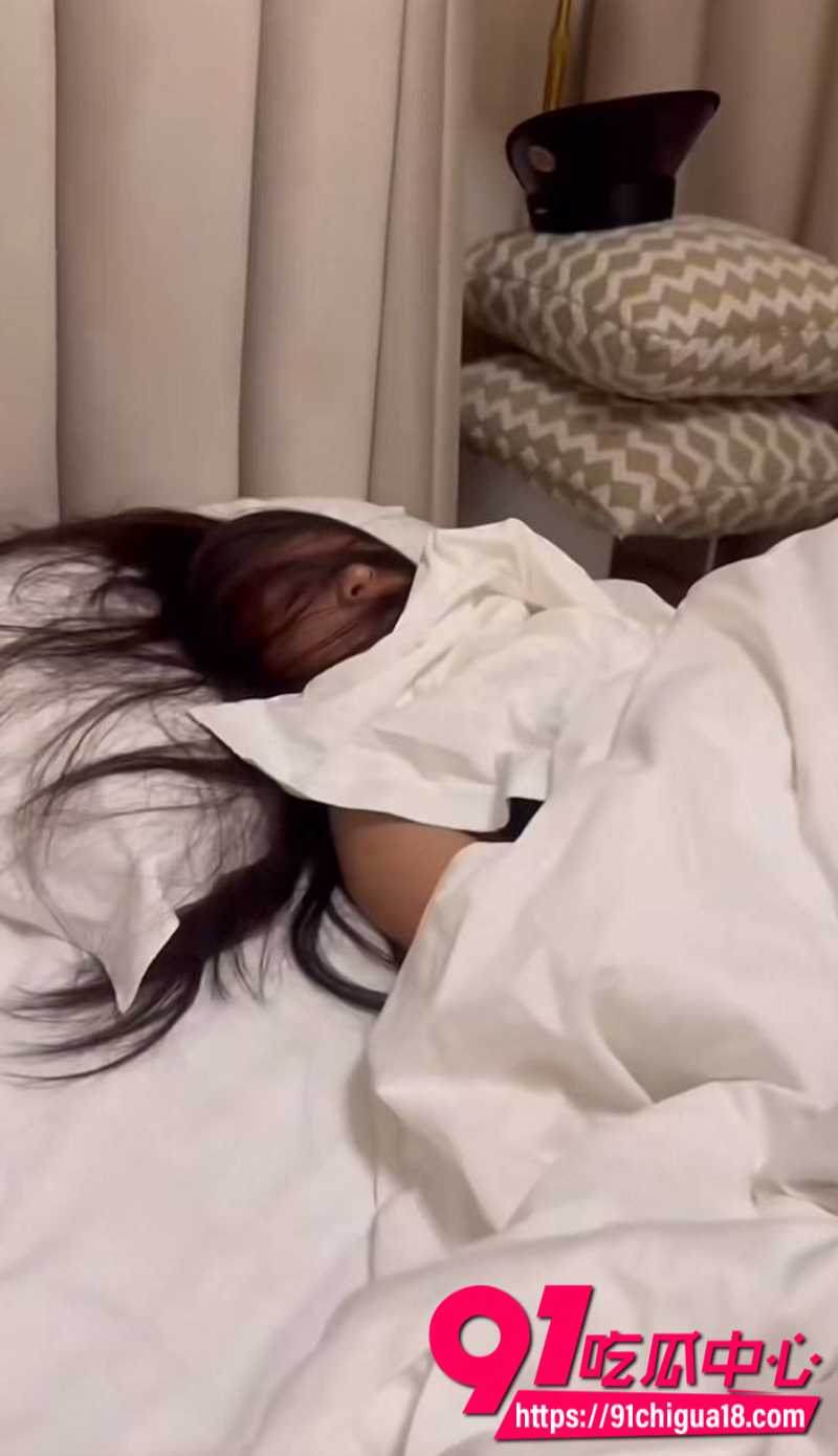 云南普洱女网红醉格拉斯冲隐瞒婚姻事实与男主谈恋爱欺骗感情32