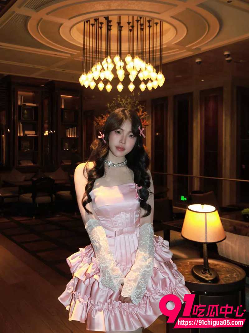 广州美术学院艺术生 王语汐 与男友不雅自拍流出 第一视角对镜深喉吞屌 纯欲小脸感觉拉满!