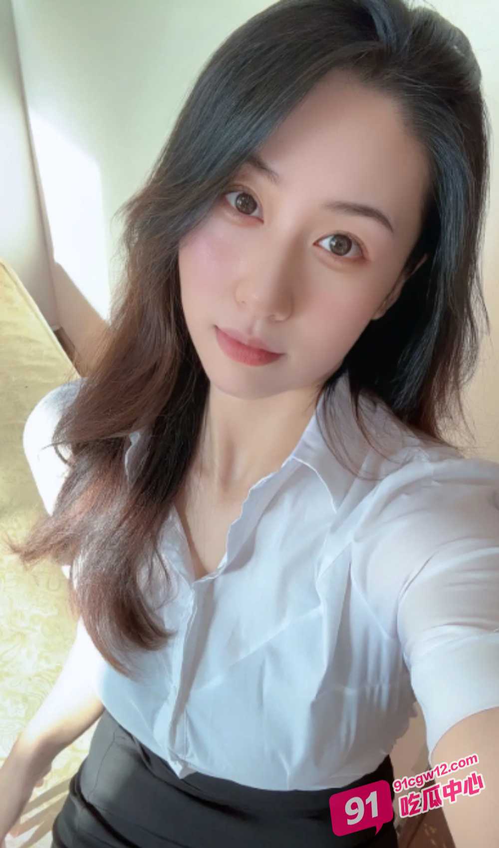 玩弄少妇邻居全记录～老公在家睡觉跑出来被我操 然后夹着精液回家 配图3