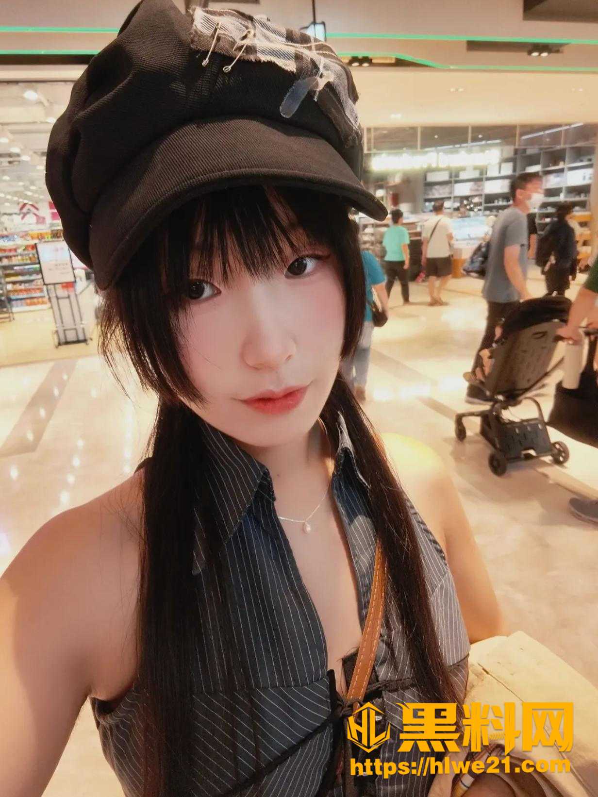 推特高颜值Coser 琳奈 大尺度露脸福利 口爆后被操的淫水直流