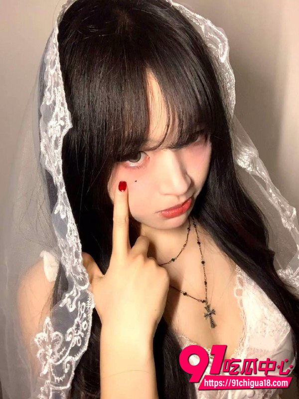 推特郑雨烟露脸性爱视频流出 巨乳翘臀被男友大屌无套狂插高潮颜射